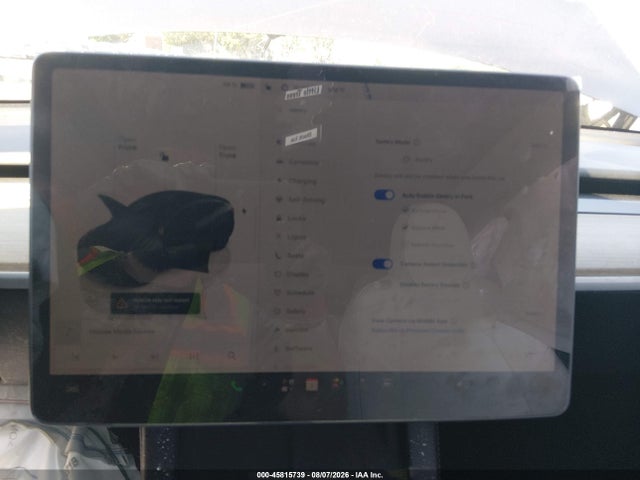 Tesla Model Y 2024 7SAYGDED8RF151154 Image 7