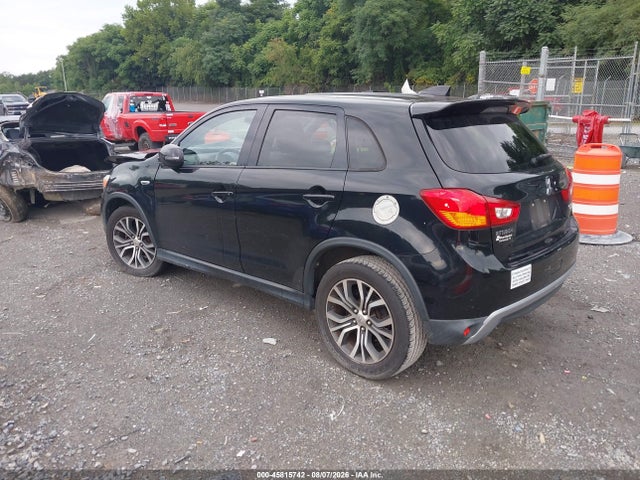 45815742 :رقم المزاد ، JA4AP3AU0HZ045329 vin ، 2017 Mitsubishi Outlander Sport 2.0 Es/2.0 Le مزاد بيع