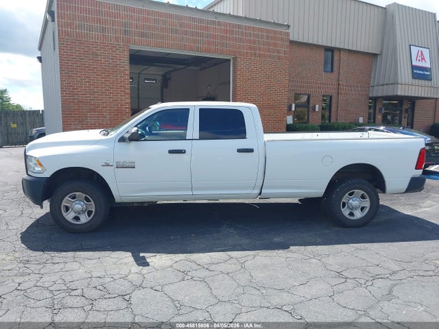45815806 :رقم المزاد ، 3C63R3GL2HG703506 vin ، 2017 Ram 3500 مزاد بيع