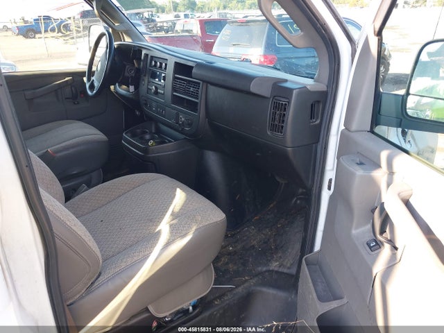 45815831 :رقم المزاد ، 1GCWGAFP4M1309289 vin ، 2021 Chevrolet Express Cargo Rwd 2500 Regular Wheelbase Wt مزاد بيع
