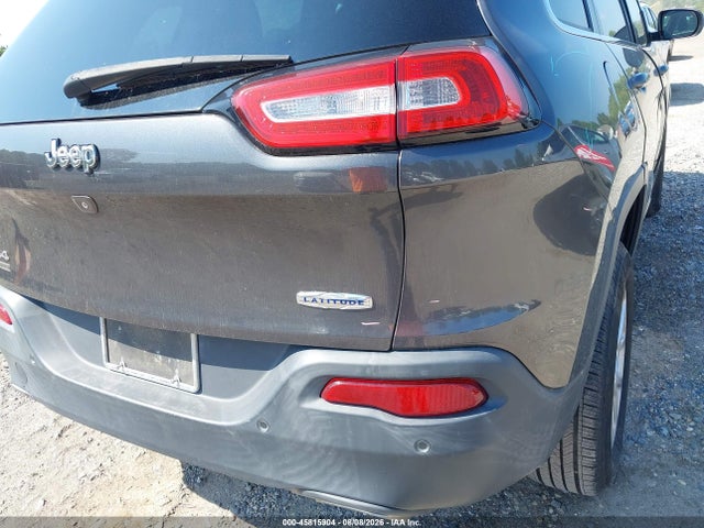 2015 Jeep Cherokee Latitude მანქანა იყიდება აუქციონზე, vin: 1C4PJMCS7FW625050, აუქციონის ნომერი: 45815904