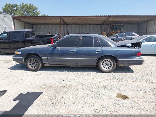 Продаж на аукціоні авто 1997 Ford Crown Victoria Lx, vin: 2FALP74W6VX228308, номер лоту: 45815953