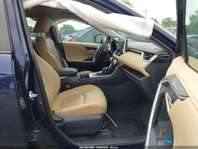 Продаж на аукціоні авто 2021 Toyota Rav4 Hybrid Limited, vin: 2T3D6RFV7MW023817, номер лоту: 45815965