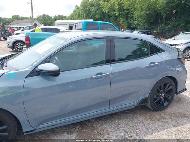 Продажа на аукционе авто 2018 Honda Civic Sport, vin: SHHFK7H40JU211401, номер лота: 45816016