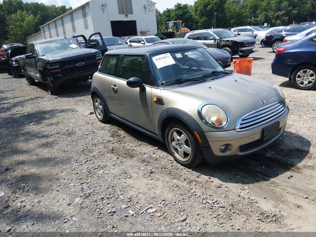 Продажа на аукционе авто 2009 Mini Cooper, vin: WMWMF33519TU75187, номер лота: 45816031