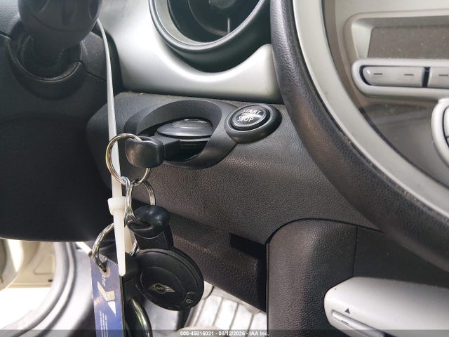 Продажа на аукционе авто 2009 Mini Cooper, vin: WMWMF33519TU75187, номер лота: 45816031
