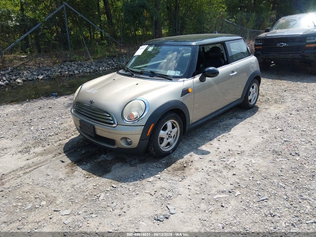Продажа на аукционе авто 2009 Mini Cooper, vin: WMWMF33519TU75187, номер лота: 45816031