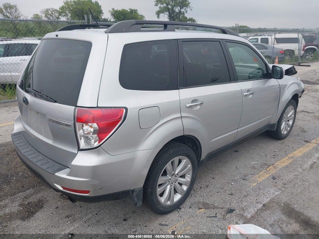 45816088 :رقم المزاد ، JF2SHAEC5BH709975 vin ، 2011 Subaru Forester 2.5x Limited مزاد بيع