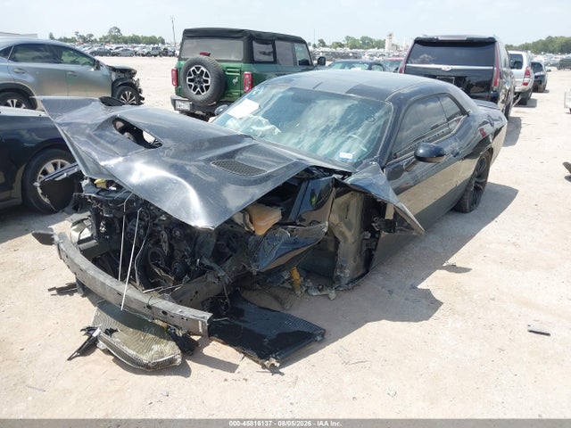 45816137 :رقم المزاد ، 2C3CDZBT7GH218301 vin ، 2016 Dodge Challenger R/t Plus مزاد بيع