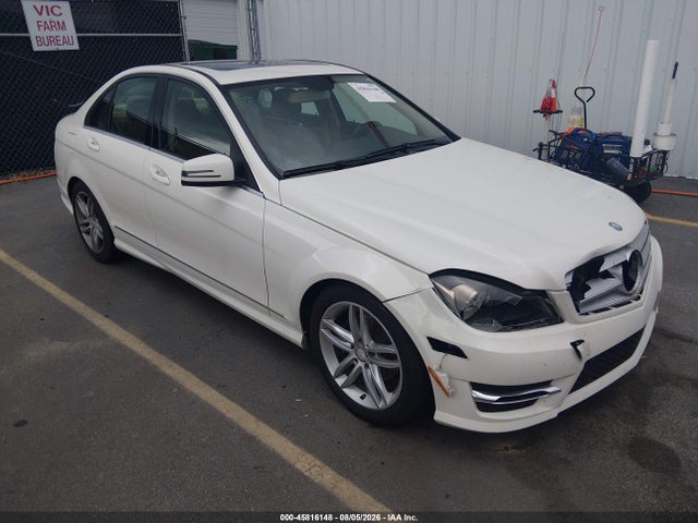 2012 Mercedes-benz C 300 Sport 4matic მანქანა იყიდება აუქციონზე, vin: WDDGF8BB2CF915644, აუქციონის ნომერი: 45816148