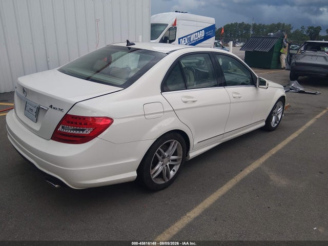 2012 Mercedes-benz C 300 Sport 4matic მანქანა იყიდება აუქციონზე, vin: WDDGF8BB2CF915644, აუქციონის ნომერი: 45816148