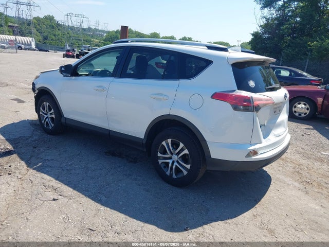 JTMZFREV2GJ086429 Toyota RAV4 LE
