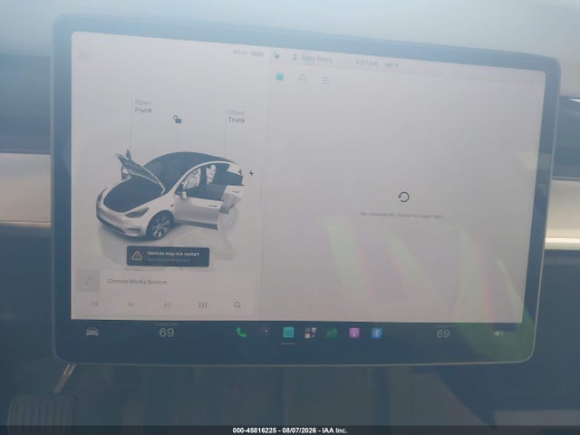 Продаж на аукціоні авто 2023 Tesla Model Y Awd/long Range Dual Motor All-wheel Drive, vin: 7SAYGDEE7PF619509, номер лоту: 45816225