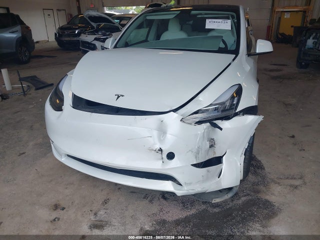 Продаж на аукціоні авто 2023 Tesla Model Y Awd/long Range Dual Motor All-wheel Drive, vin: 7SAYGDEE7PF619509, номер лоту: 45816225