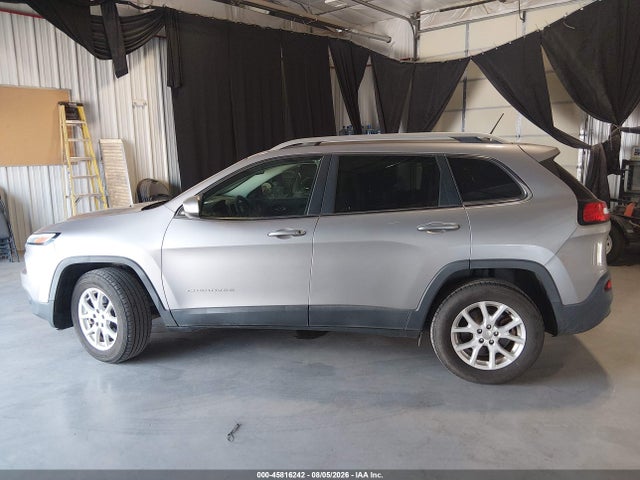 Продаж на аукціоні авто 2018 Jeep Cherokee Latitude 4x4, vin: 1C4PJMCB2JD559284, номер лоту: 45816242