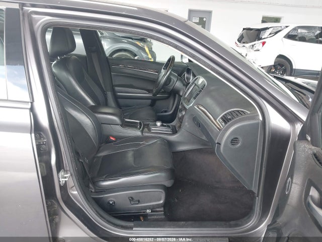 Продажа на аукционе авто 2018 Chrysler 300 Limited, vin: 2C3CCAEG5JH129952, номер лота: 45816252