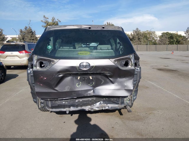 Toyota Sienna L 7 Passenger 2017 5TDZZ3DC6HS852980 Image 17
