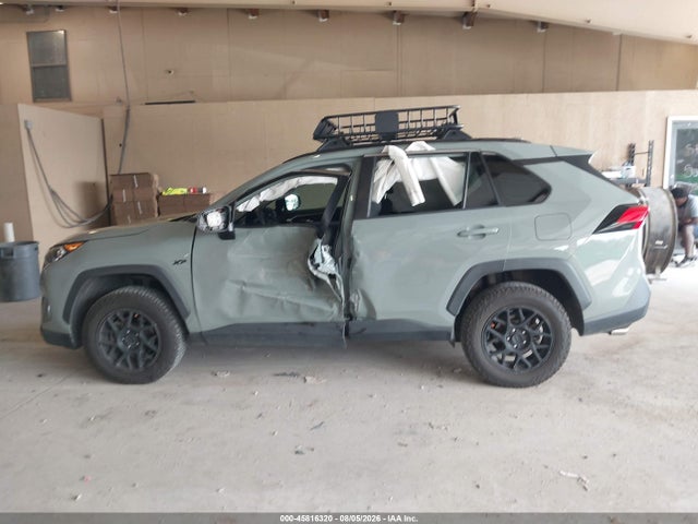 Продажа на аукционе авто 2021 Toyota Rav4 Xle, vin: 2T3W1RFV5MW147267, номер лота: 45816320
