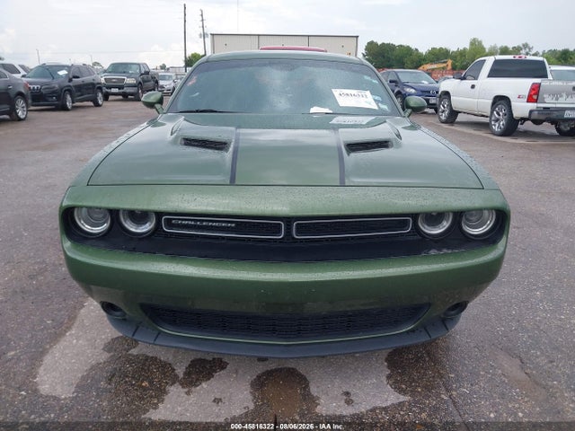 Продажа на аукционе авто 2019 Dodge Challenger Sxt, vin: 2C3CDZAG0KH561576, номер лота: 45816322