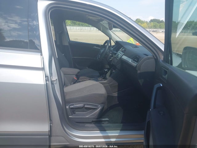 Продаж на аукціоні авто 2020 Volkswagen Tiguan 2.0t S, vin: 3VV1B7AX3LM148827, номер лоту: 45816378