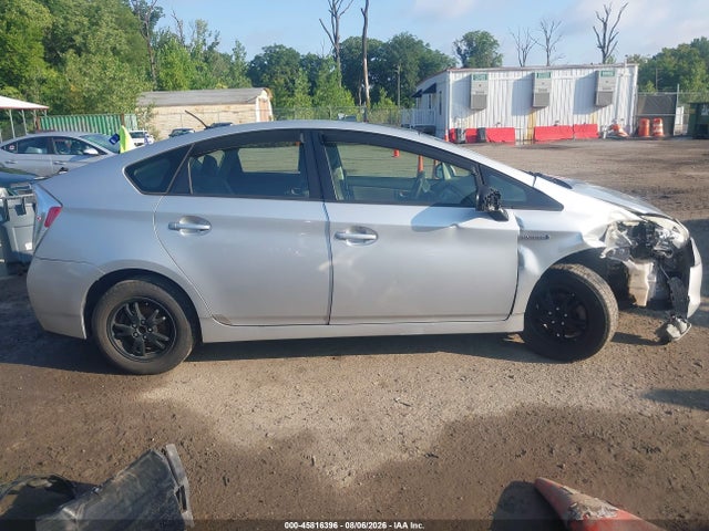 45816396 :رقم المزاد ، JTDKN3DU7D5579568 vin ، 2013 Toyota Prius Three مزاد بيع