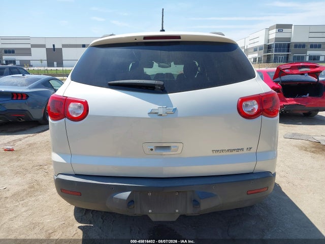 45816402 :رقم المزاد ، 1GNKRGED1BJ172724 vin ، 2011 Chevrolet Traverse Lt W/1lt مزاد بيع