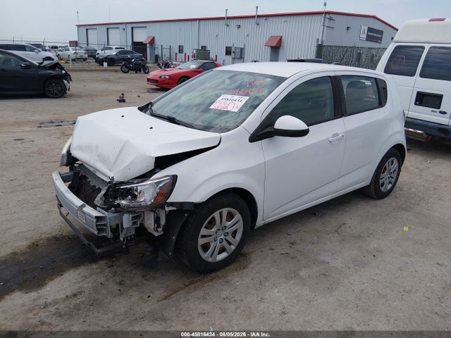 Chevrolet Sonic Lt Auto 2017 1G1JG6SH9H4173227 Image 2