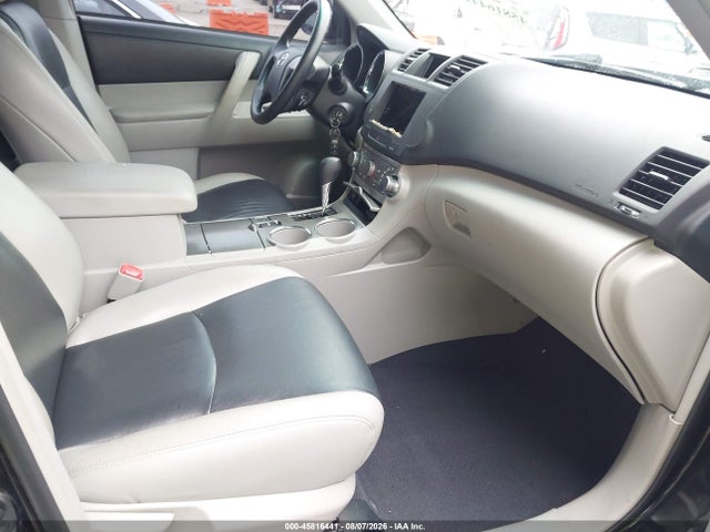 45816441 :رقم المزاد ، 5TDZK3EH0CS059794 vin ، 2012 Toyota Highlander Base V6 مزاد بيع