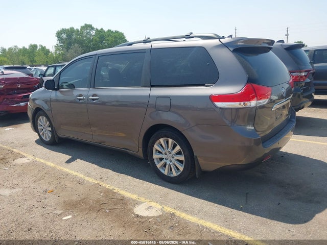 45816446 :رقم المزاد ، 5TDDK3DC7DS067909 vin ، 2013 Toyota Sienna Limited 7 Passenger مزاد بيع