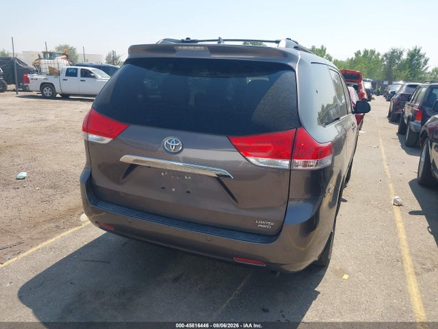 45816446 :رقم المزاد ، 5TDDK3DC7DS067909 vin ، 2013 Toyota Sienna Limited 7 Passenger مزاد بيع