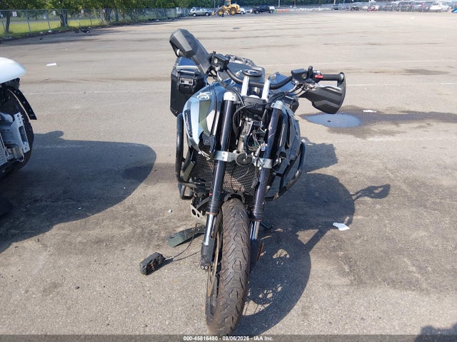 Triumph Motorcycle Explorer Xcx 2018 SMTF43XB9JJ882578 Image 5
