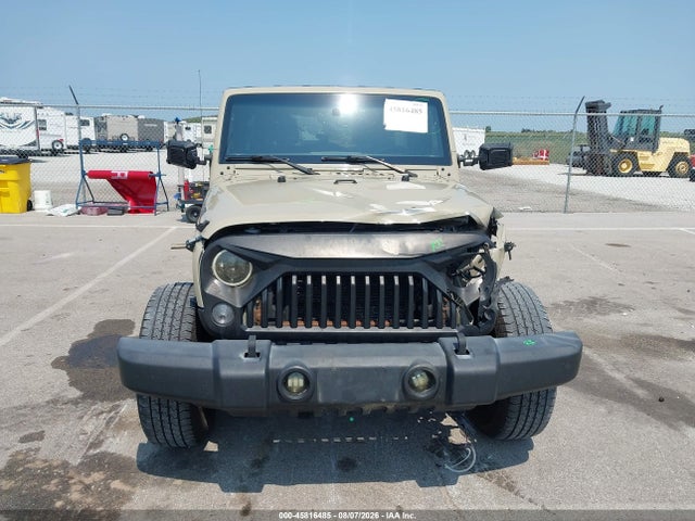 2018 Jeep Wrangler Jk Unlimited Sport 4x4 მანქანა იყიდება აუქციონზე, vin: 1C4BJWDG5JL858385, აუქციონის ნომერი: 45816485