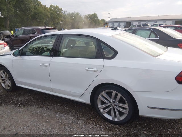 Aukcja sprzedaży 2019 Volkswagen Passat 2.0t Wolfsburg Edition, vin: 1VWLA7A37KC011734, numer aukcji: 45816622