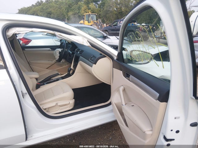 Aukcja sprzedaży 2019 Volkswagen Passat 2.0t Wolfsburg Edition, vin: 1VWLA7A37KC011734, numer aukcji: 45816622