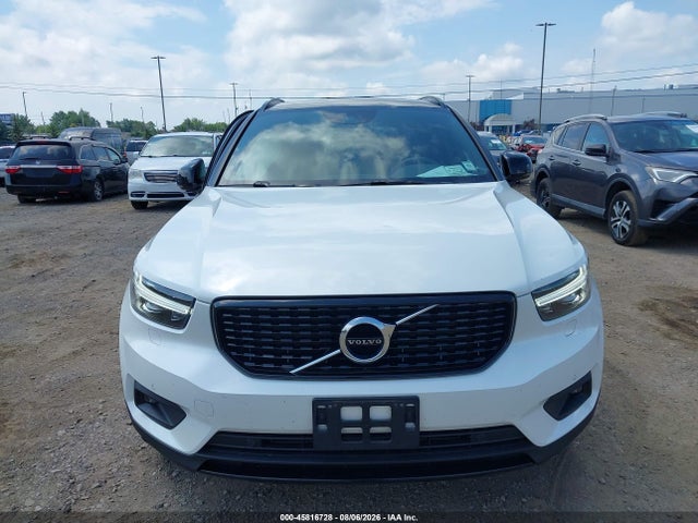 Продажа на аукционе авто 2022 Volvo Xc40 T5 R-design, vin: YV4162UM3N2742851, номер лота: 45816728