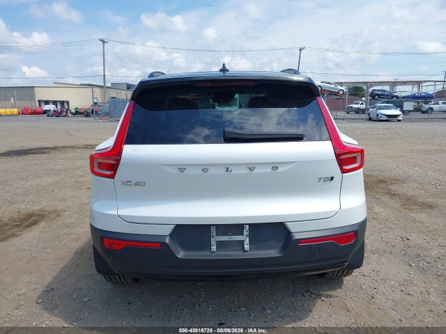Продажа на аукционе авто 2022 Volvo Xc40 T5 R-design, vin: YV4162UM3N2742851, номер лота: 45816728