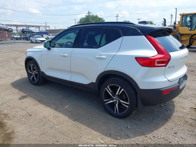 Продажа на аукционе авто 2022 Volvo Xc40 T5 R-design, vin: YV4162UM3N2742851, номер лота: 45816728
