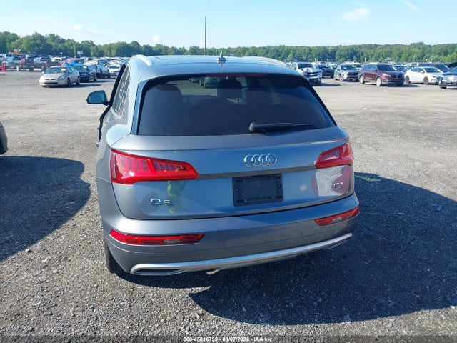 45816739 :رقم المزاد ، WA1BNAFY5J2016658 vin ، 2018 Audi Q5 2.0t Premium/2.0t Tech Premium مزاد بيع