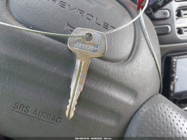 Продаж на аукціоні авто 2002 Chevrolet Tracker Hard Top Base, vin: 2CNBE13C826924858, номер лоту: 45816748