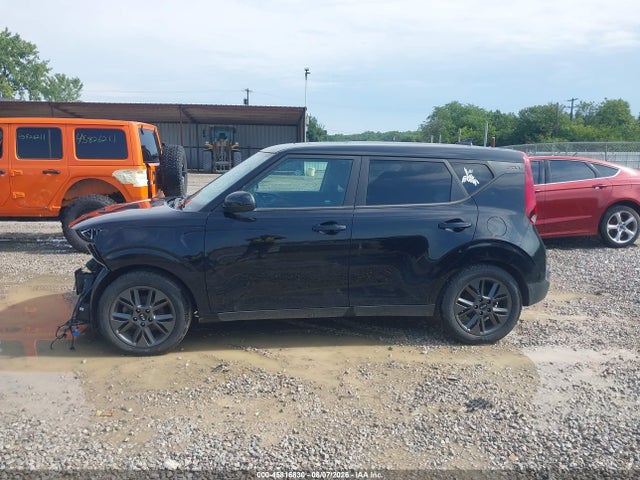 Продажа на аукционе авто 2021 Kia Soul Ex, vin: KNDJ33AU9M7781712, номер лота: 45816830