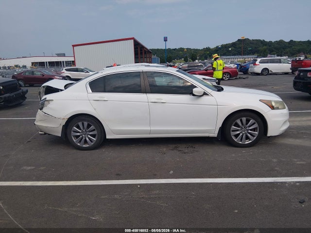 45816852 :رقم المزاد ، 1HGCP2F87BA013554 vin ، 2011 Honda Accord 2.4 Ex-l مزاد بيع