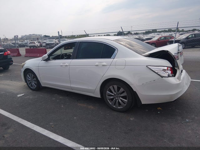45816852 :رقم المزاد ، 1HGCP2F87BA013554 vin ، 2011 Honda Accord 2.4 Ex-l مزاد بيع