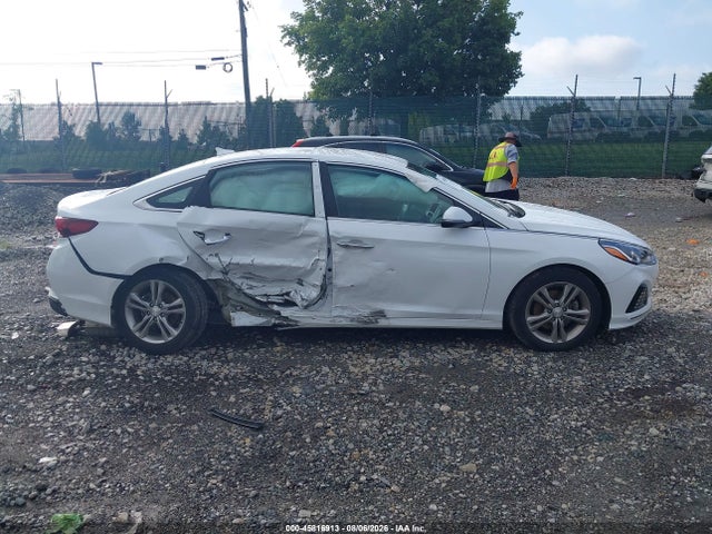 Hyundai SONATA SEL 2019 5NPE34AF7KH749326 Image 13