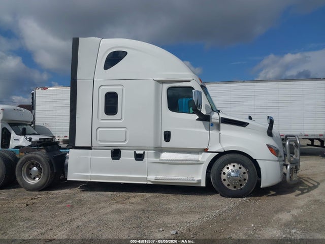 Freightliner New Cascadia 126 2021 1FUJHHDR3MLMK3964 Image 13
