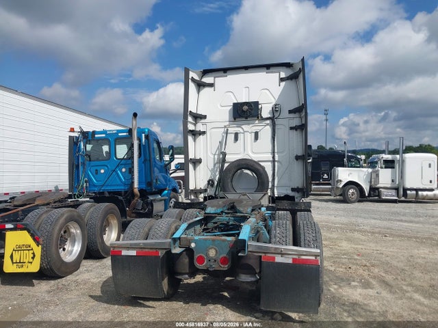 Freightliner New Cascadia 126 2021 1FUJHHDR3MLMK3964 Image 15
