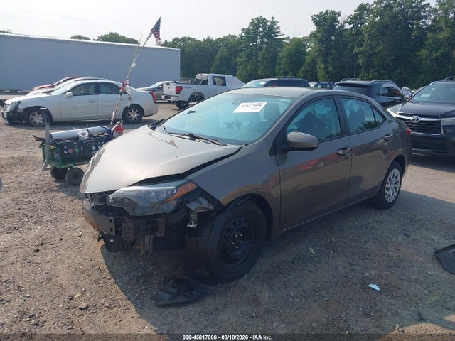 Toyota COROLLA LE 2018 2T1BURHE2JC023241 Image 2