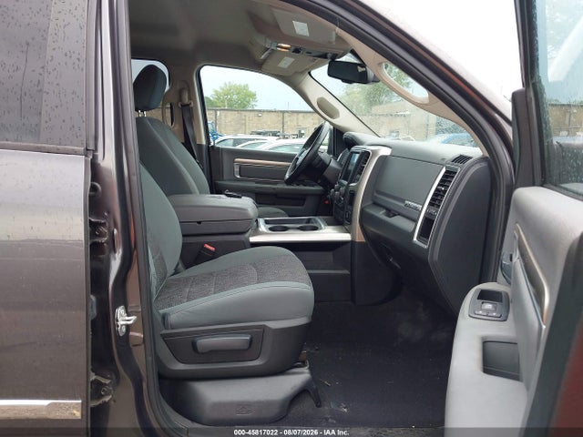 Продажа на аукционе авто 2017 Ram 1500 Big Horn  4x4 6'4 Box, vin: 1C6RR7GTXHS555583, номер лота: 45817022