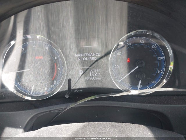5YFBURHE8HP674223 Toyota COROLLA LE