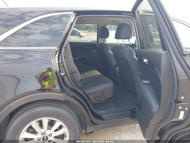 45817073 :رقم المزاد ، 5XYPG4A31KG583962 vin ، 2019 Kia Sorento 2.4l L مزاد بيع