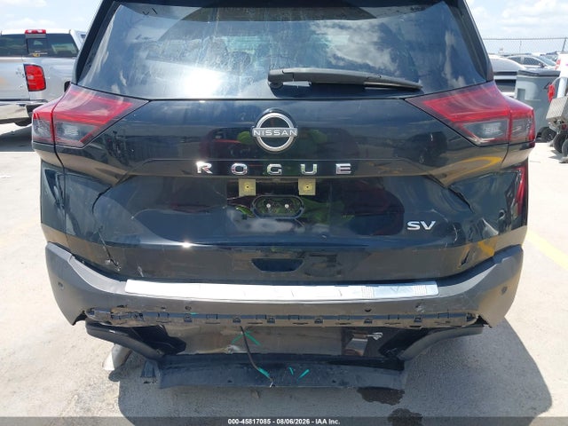 JN8BT3BA2PW419325 Nissan Rogue Sv Fwd